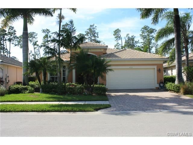 4735 Cerromar Dr, Naples, FL 34112