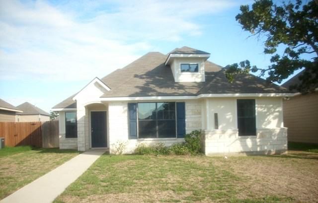 2006 Turning Leaf Dr, Bryan, TX 77807