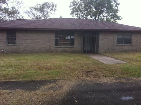 2304 Short St, Baytown, TX 77521