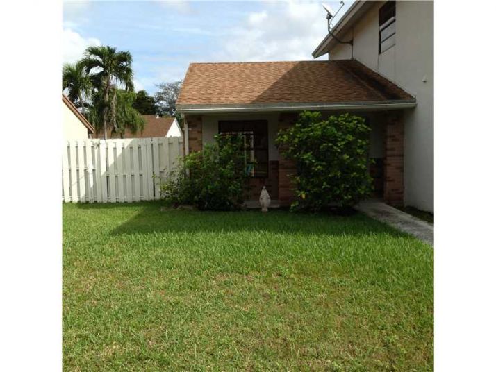 670 PINE RIDGE TE, Fort Lauderdale, FL 33325