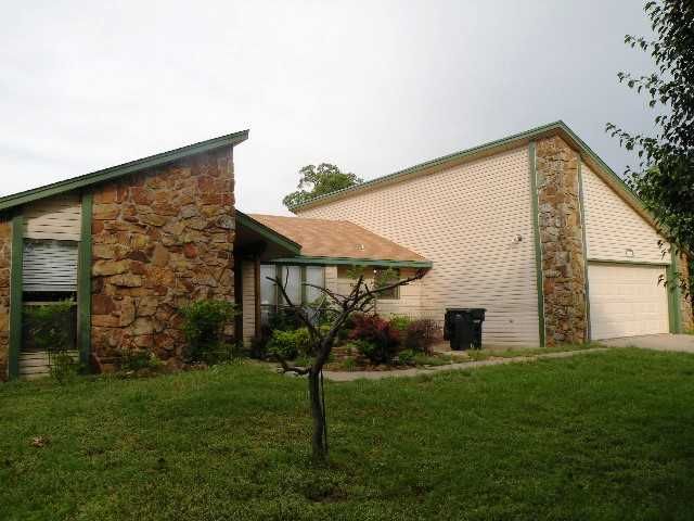 106 Northridge Ter, Henryetta, OK 74437