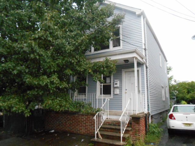 841 Martin Street, Elizabeth, NJ 07202