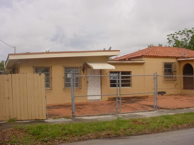 1800 Sw 23 Ave, Miami, FL 33145