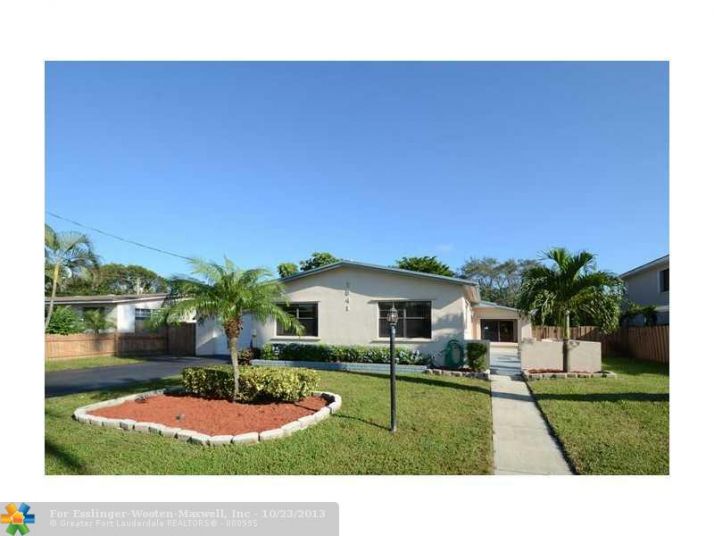 5841 SW 14TH ST, Fort Lauderdale, FL 33317