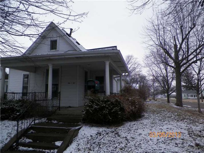 902 N Monroe St, Hartford City, IN 47348