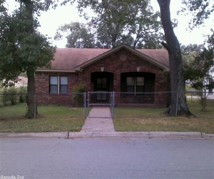 5005 W 28th St, Little Rock, AR 72204