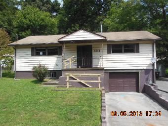 104 Ashland Ln, Oak Ridge, TN 37830