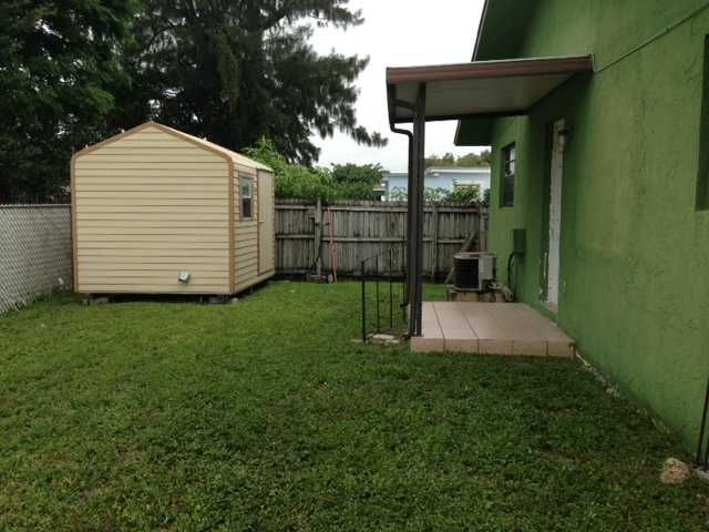 1920 NW 86 TE, Miami, FL 33147