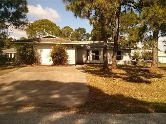 1841 NW Dalroy St, Palm Bay, FL 32907