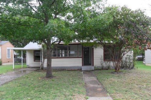 4717 Marks Pl, Fort Worth, TX 76116