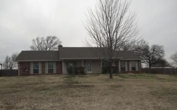 7903 Linda Ln, Guthrie, OK 73044