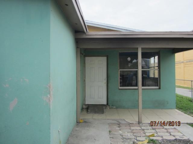 1521 NW 67 ST, Miami, FL 33147