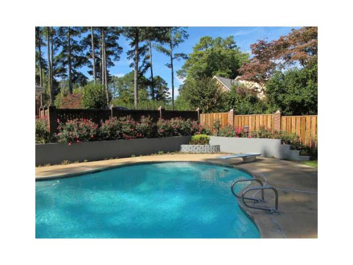 360 Houze Way, Roswell, GA 30076