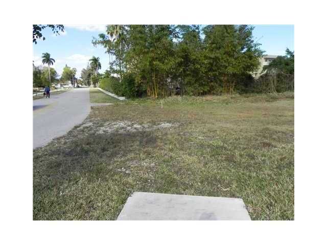 15321 NE 5 CT, Miami, FL 33161