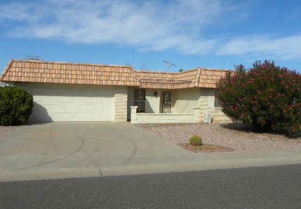 9318 W Glen Oaks Cir, Sun City, AZ 85351