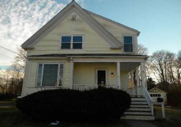 45 Exchange St, Rockland, MA 02370