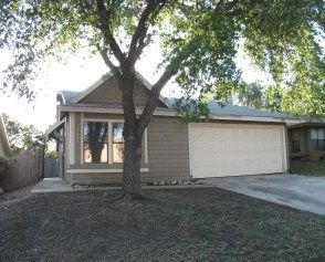 15009 Winter View Dr, San Antonio, TX 78247