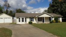 53 Page St Rogersville, AL 35652