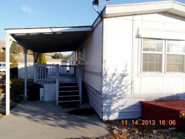 2205 Butterfield Rd. #211, Yakima, WA 98901