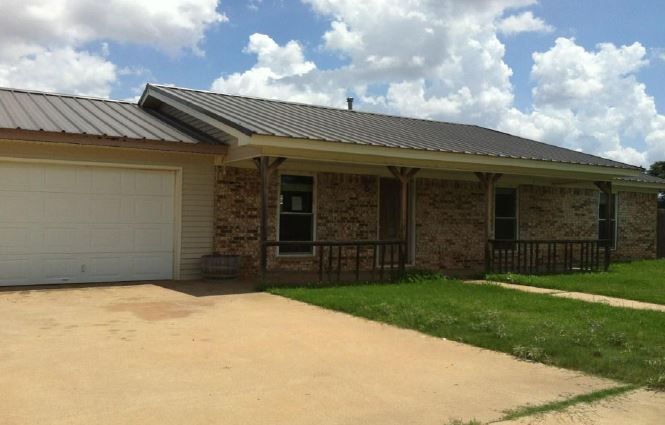 611 S Emerald St, Crosbyton, TX 79322