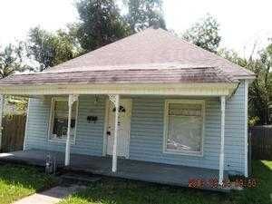 907 W Division St, Henryetta, OK 74437