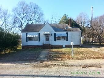 117 Hemstead St, Lexington, NC 27292