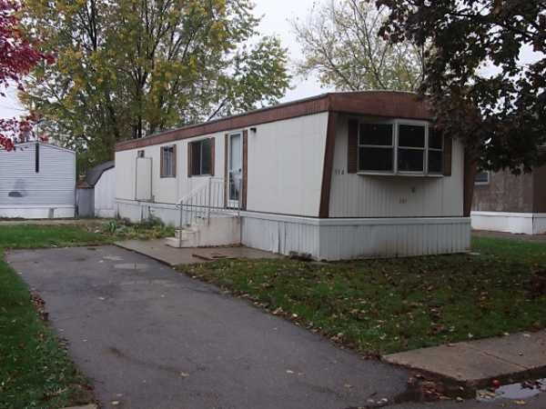 516 Thoreau, South Lyon, MI 48178