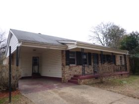 2860 S Goodlett St, Memphis, TN 38118