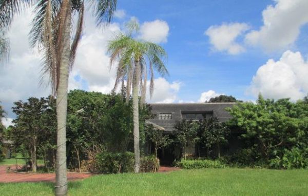 2 Graemoor Terrace, Palm Beach Gardens, FL 33418