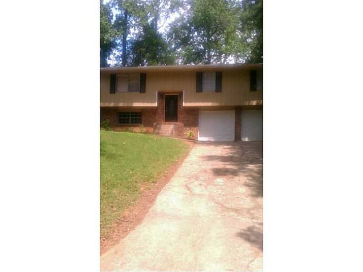 5932 Hallwood Court, Lithonia, GA 30058