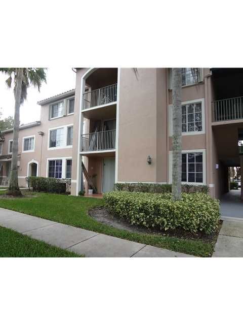 12142 SAINT ANDREWS PL # 108, Hollywood, FL 33025