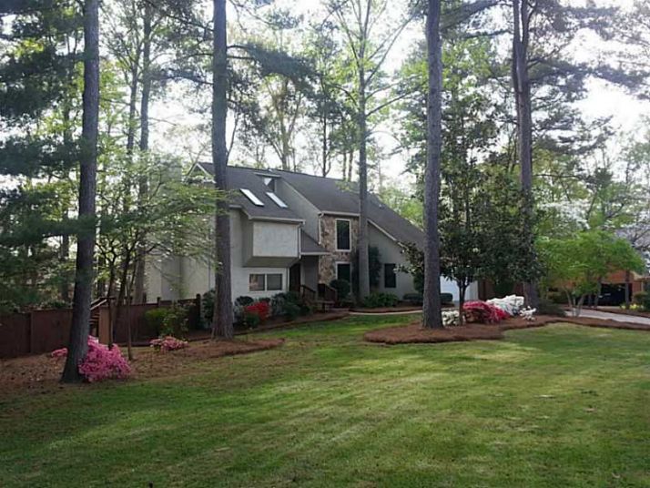 200 Old Tree Trace, Roswell, GA 30075