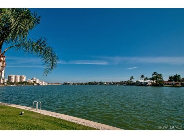 3400 Gulf Shore Blvd N #M-1, Naples, FL 34103