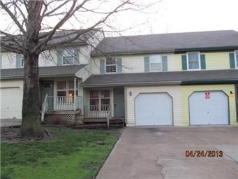 1113 Se Prairie Ln Apt C, Oak Grove, MO 64075