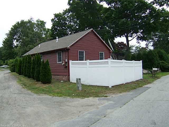 Daboll, Groton, CT 06340