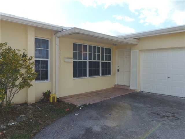 8700 NW 20TH CT, Fort Lauderdale, FL 33322