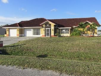 1421 Ford Circle, Lehigh Acres, FL 33936