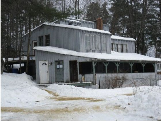 251 W Mills Rd, Farmington, ME 04938