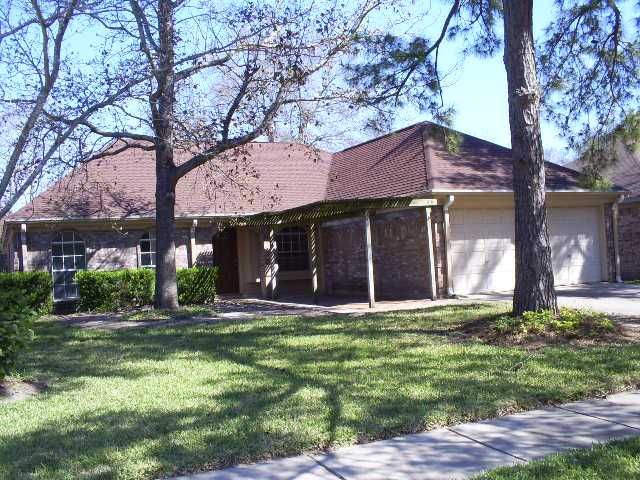 9422 Walnut Glen Dr, Houston, TX 77064