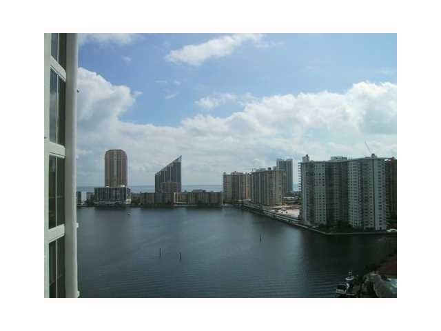 2600 ISLAND BL # 1502, North Miami Beach, FL 33160