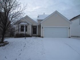 391 Grinnell St, Pickerington, OH 43147