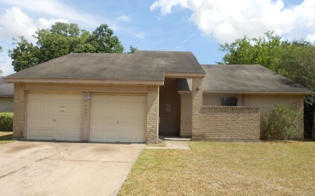 6607 Soledad Dr, Houston, TX 77083