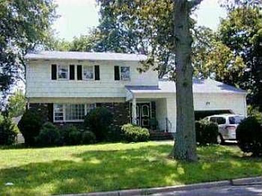 520 Garwood Street, Oakhurst, NJ 07755