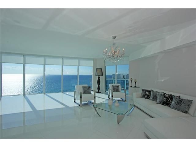 2711 S OCEAN DR # 1905, Hollywood, FL 33024