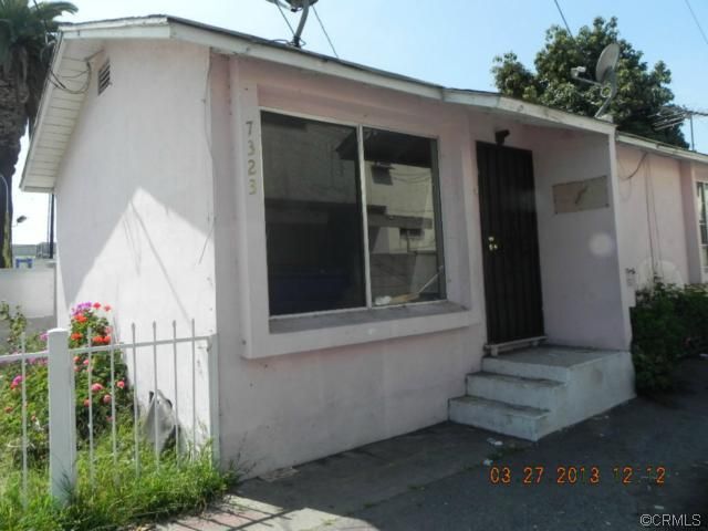 7323 7325 Santa Fe, Huntington Park, CA 90255