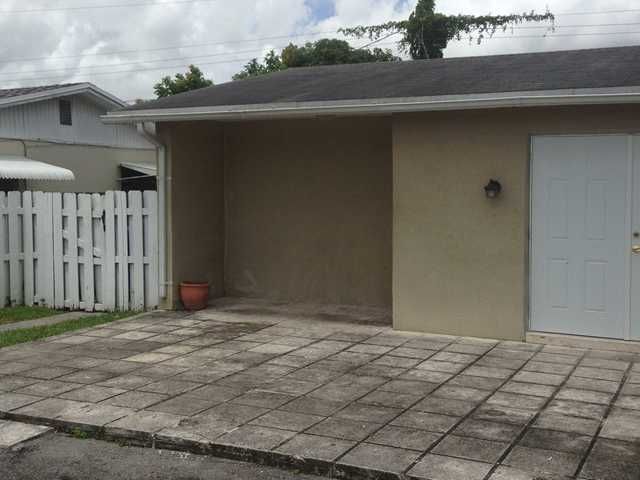 6861 SHERIDAN ST, Hollywood, FL 33024