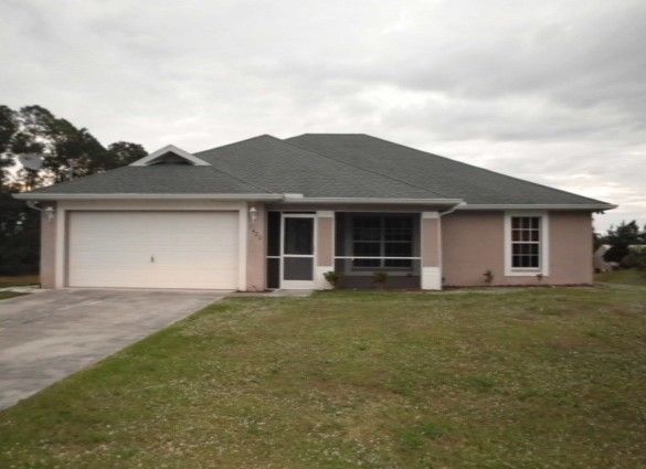 1420 Robert Ave, Lehigh Acres, FL 33972