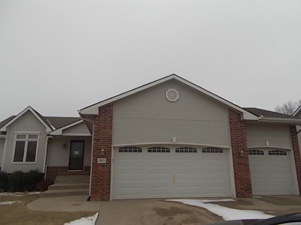 2913 N Cardington, Wichita, KS 67205