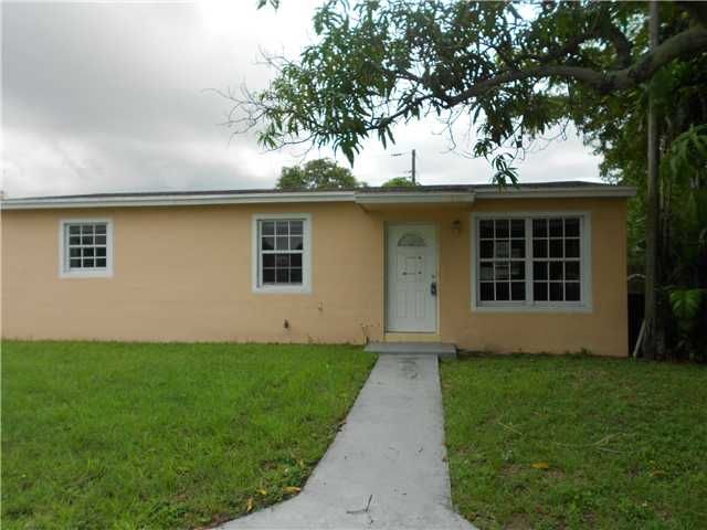 840 NW 68TH WY, Hollywood, FL 33024