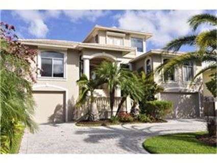 319 Lagoon Ave, Naples, FL 34108